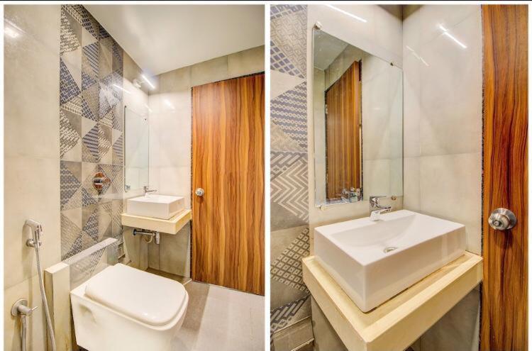 Hotel Emerald Near T2 International Airport Мумбаи Экстерьер фото